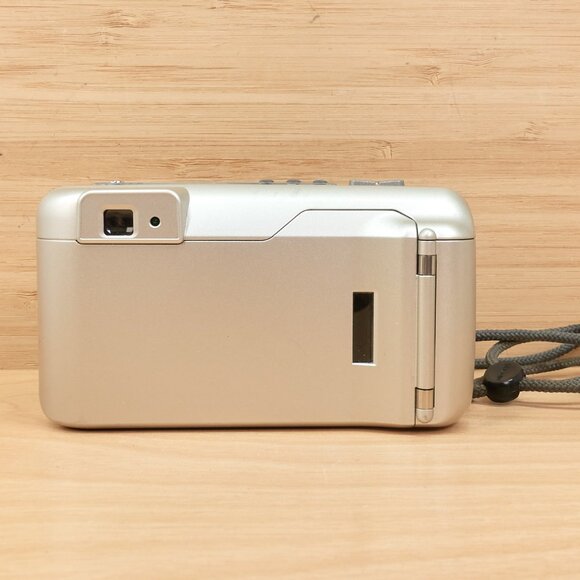 Vintage Minolta 110 Zoom Date / 35mm Film Camera / Tested & Working / Silver - Picture 6 of 8